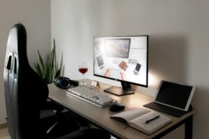 Eyewear e business - foto di Roce Vu su Unsplash